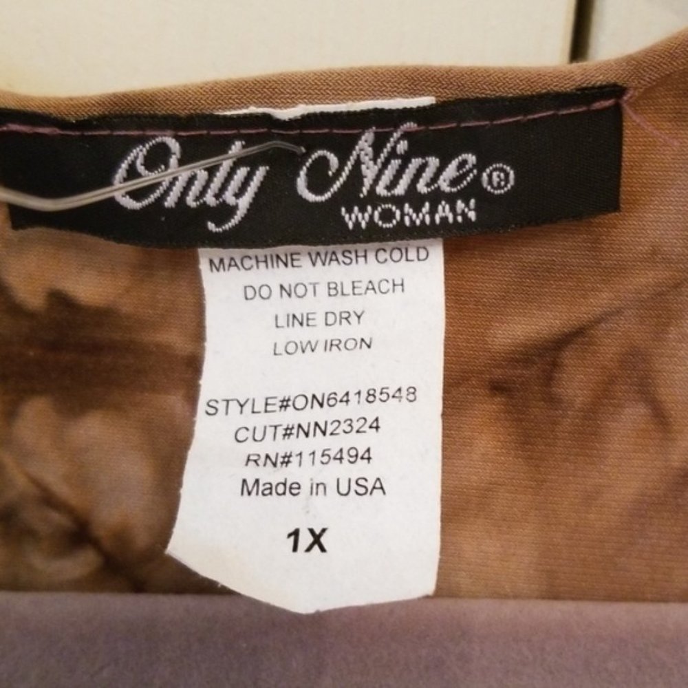 Brown and Tan cafe length sleeve top - Picture 4 of 5